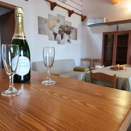 A Due Passi Dal Mare