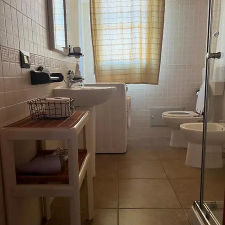 A Due Passi Dal Mare * Càbras