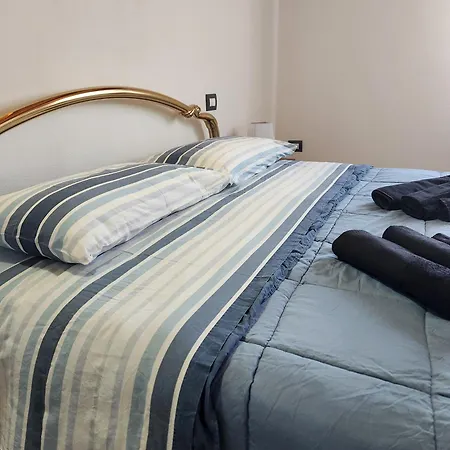 A Due Passi Dal Mare Apartman Càbras